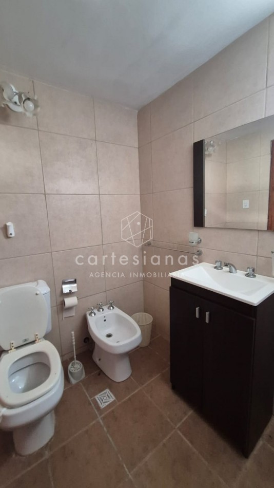 TANTI CASA DE 2 DORM + DEPTO 1 DORM B° SAN MIGUEL