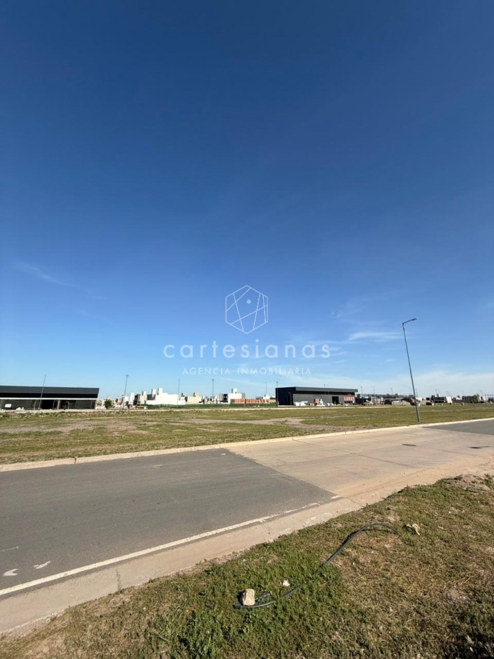 MACRO LOTE EN DOCTA | IDEAL PARA DESARROLLO DE TORRES Y LOCALES COMERCIALES