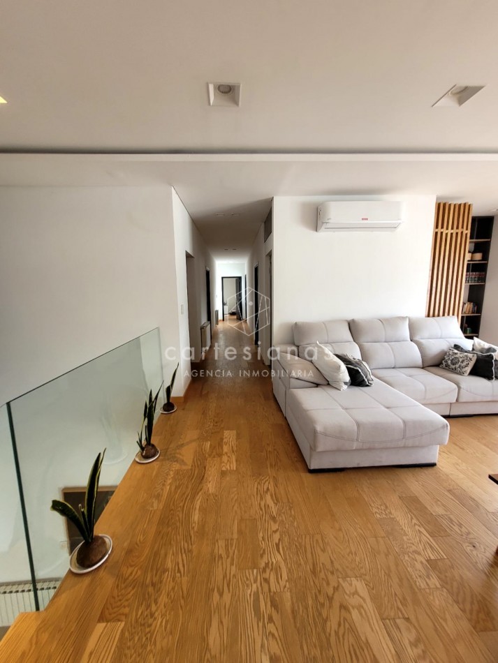 PREMIUM! CASA 4 DORM EN CAUSANA. 650 MTS CUB, 5000 MTS LOTE