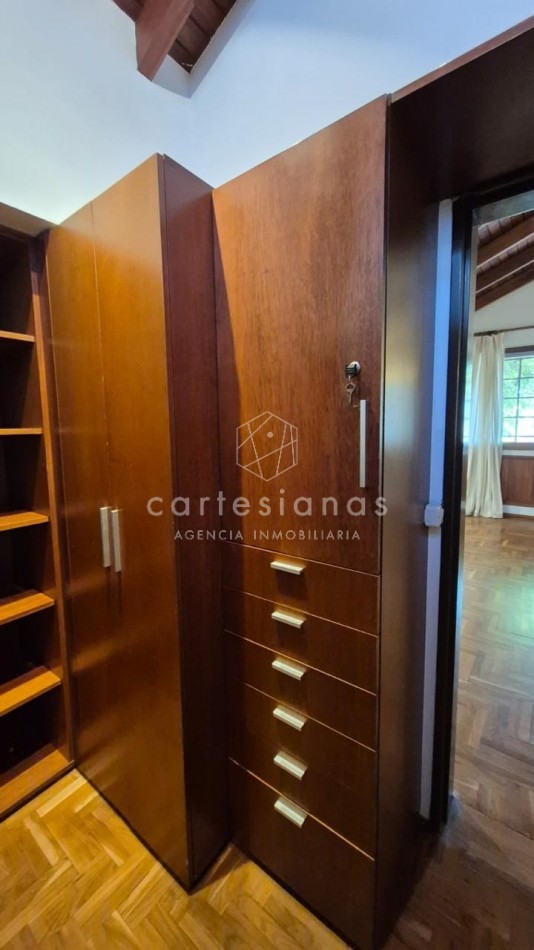 URCA EXCELENTE CASA DE 4 DORM. USO RESIDENCIAL O PARA OFICINAS/ESTUDIO 