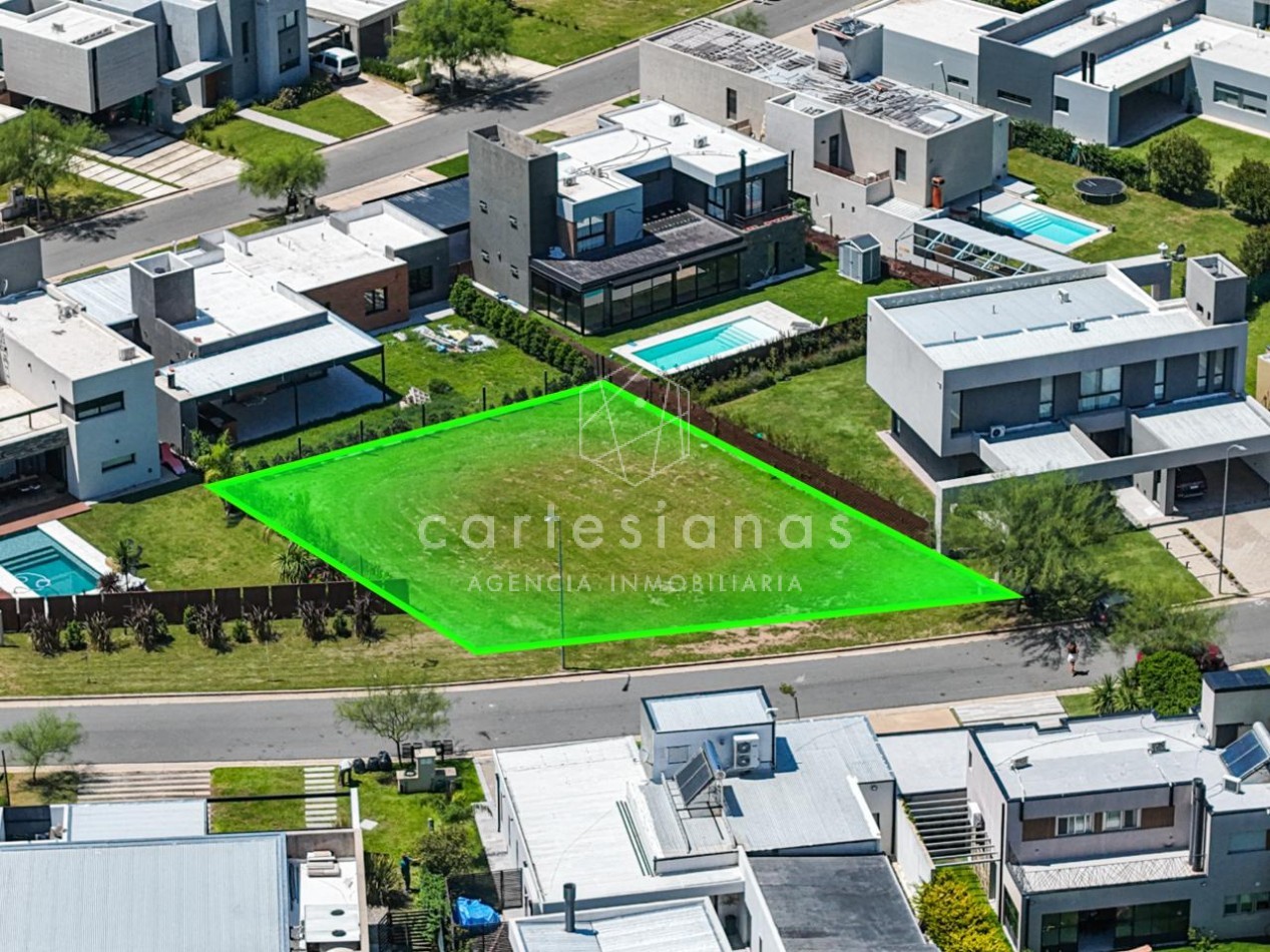 SIETE SOLES LOTE CENTRAL DE 600 M2 | PARTERRES