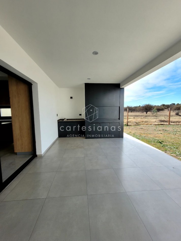 BARRIO PRIVADO LAS CAÑITAS CASA DE DISEÑO 3 DORM