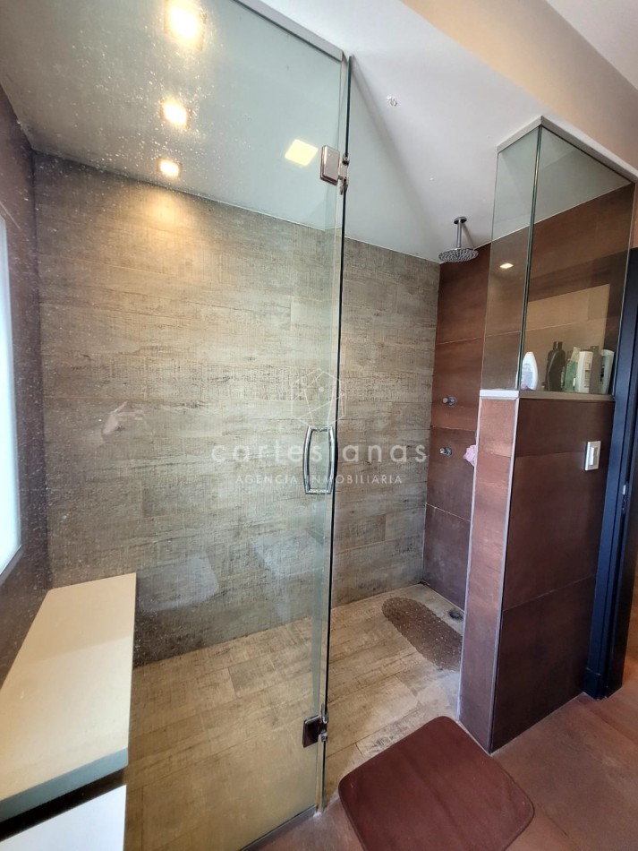PREMIUM! CASA 4 DORM EN CAUSANA. 650 MTS CUB, 5000 MTS LOTE