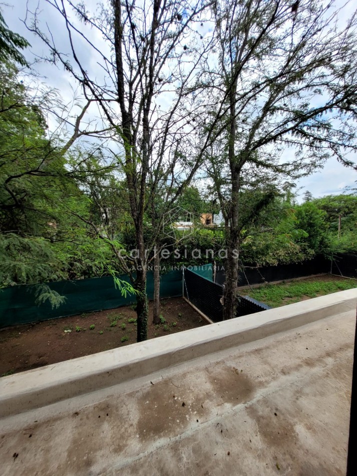 PREMIUM! HOUSING DUPLEX 3 DORMITORIOS. VILLA WARCALDE. POSESION JUNIO 2025