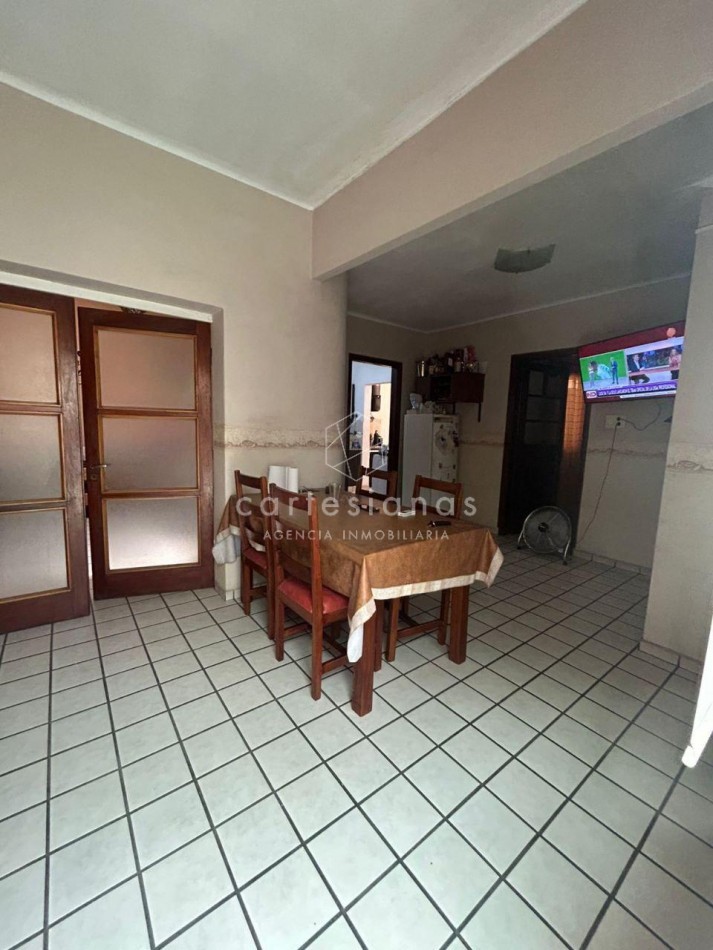 DEPTO PB DE 4 DORM C/PATIO. CALLE MEJICO B° PUEYRREDON