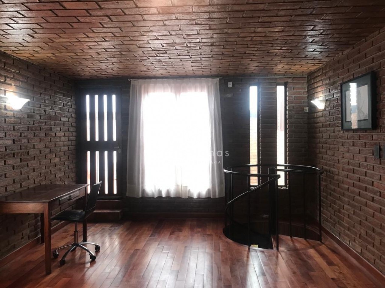 APTO CREDITO CASA DE 3 DORM + OFIC C/INGRESO INDEP. | BAJO PALERMO