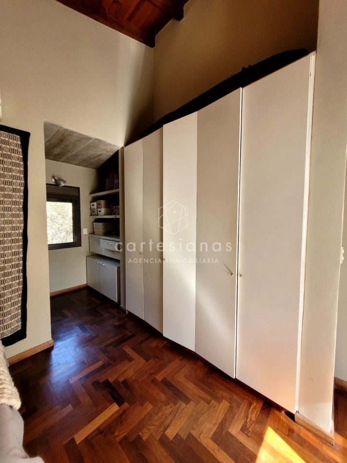COUNTRY EL BOSQUE IMPECABLE! CASA DE 3 DORMITORIOS 650 MTS CUB.