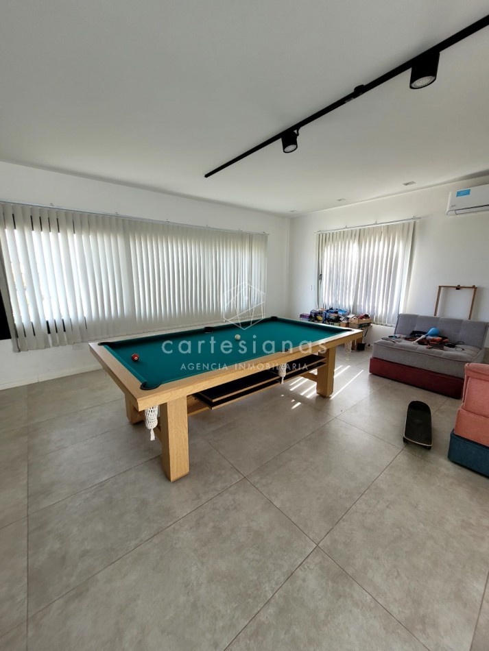 PREMIUM! CASA 4 DORM EN CAUSANA. 650 MTS CUB, 5000 MTS LOTE