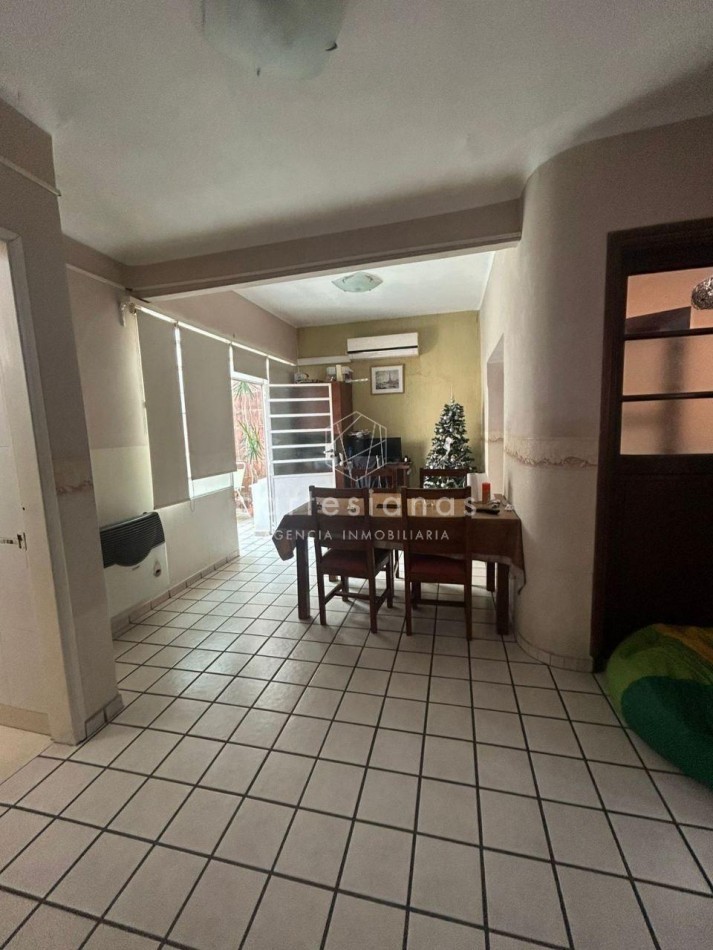 DEPTO PB DE 4 DORM C/PATIO. CALLE MEJICO B° PUEYRREDON