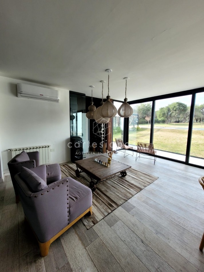 PREMIUM! CASA 4 DORM EN CAUSANA. 650 MTS CUB, 5000 MTS LOTE