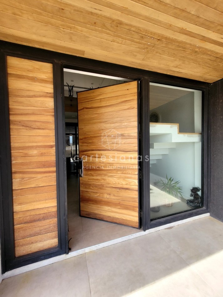 PREMIUM! CASA 4 DORM EN CAUSANA. 650 MTS CUB, 5000 MTS LOTE