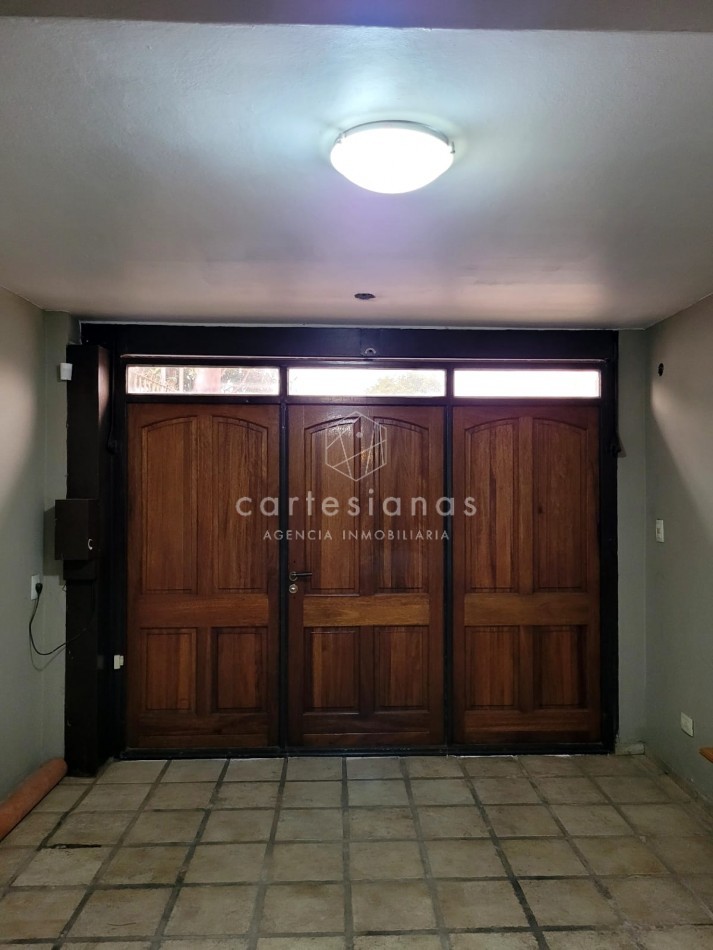 MAIPU 1° SECC HERMOSA CASA DE 4 DORM C/PILETA A POCAS CUADRAS DEL PARQUE SARMIENTO