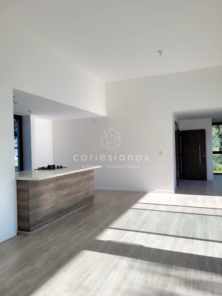 VALLE DEL GOLF 1° ETAPA. CASA 3 DORM A ESTRENAR.