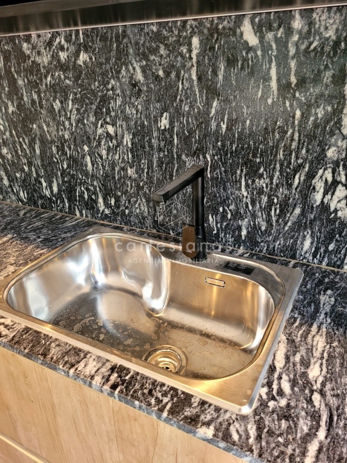 PREMIUM! HOUSING DUPLEX 3 DORMITORIOS. VILLA WARCALDE. POSESION JUNIO 2025