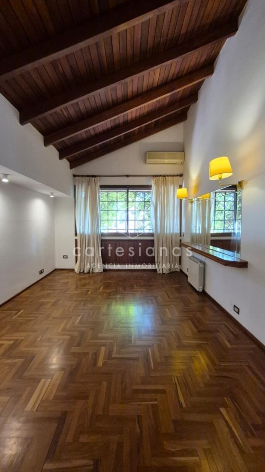 URCA EXCELENTE CASA DE 4 DORM. USO RESIDENCIAL O PARA OFICINAS/ESTUDIO 