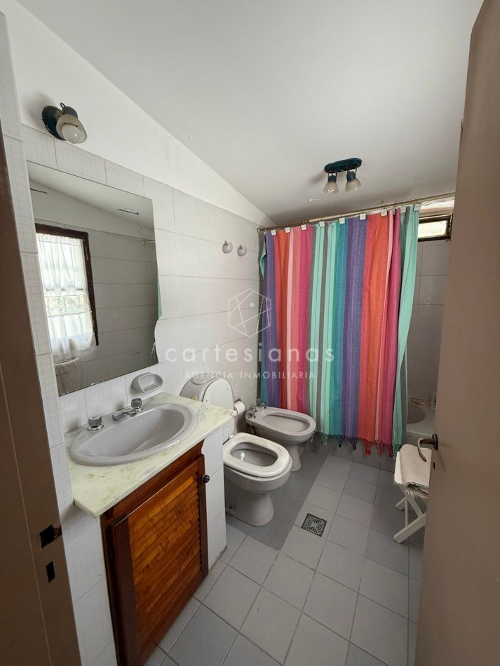 CASA DE 4 DORM C/PILETA | BAJO PALERMO