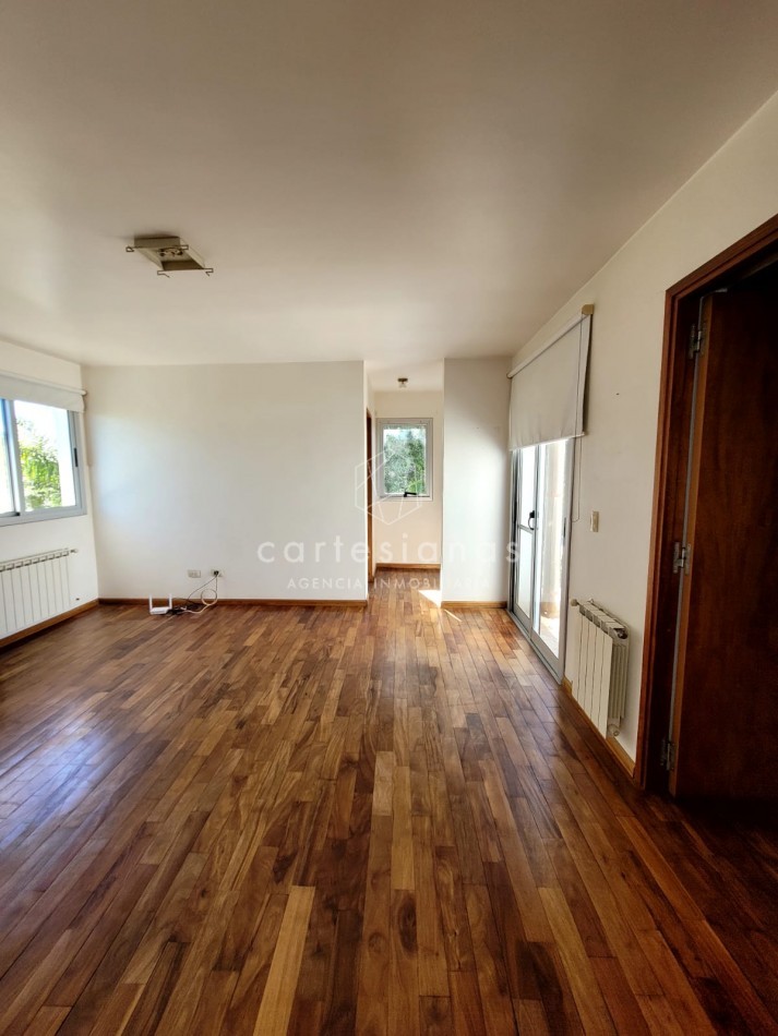 LA MORADA, V. ALLENDE. HERMOSA CASA DE 3 DORM + DEPENDENCIA. APTO CREDITO