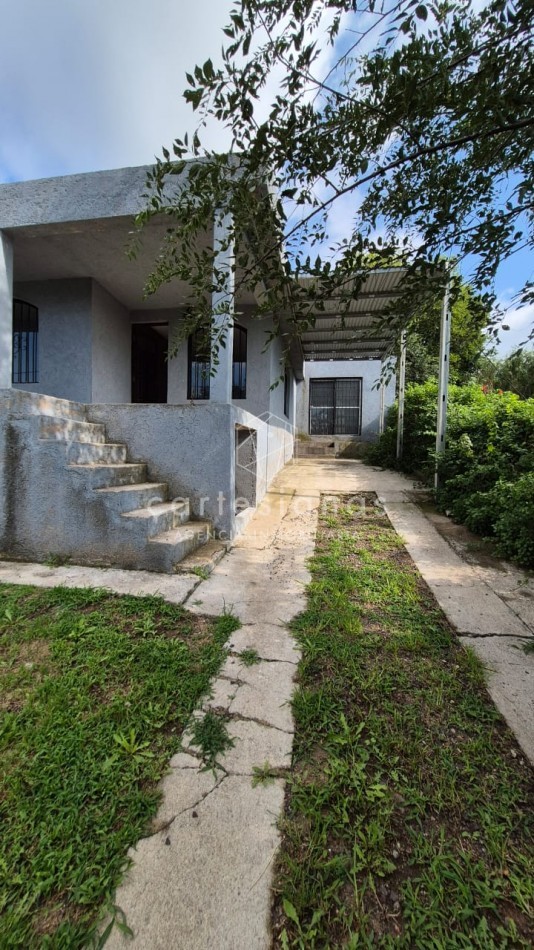 TANTI CASA DE 2 DORM + DEPTO 1 DORM B° SAN MIGUEL