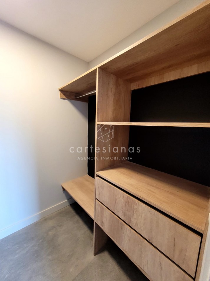 PREMIUM! HOUSING DUPLEX 3 DORMITORIOS. VILLA WARCALDE. POSESION JUNIO 2025
