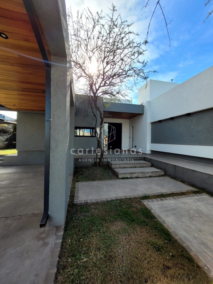 LAS CAÑITAS BARRIO PRIVADO CASA A ESTRENAR!!