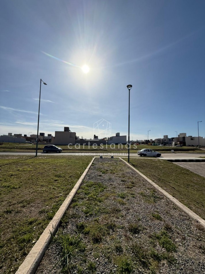MACRO LOTE EN DOCTA | IDEAL PARA DESARROLLO DE TORRES Y LOCALES COMERCIALES