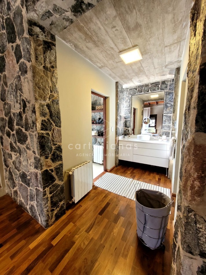 COUNTRY EL BOSQUE IMPECABLE! CASA DE 3 DORMITORIOS 650 MTS CUB.