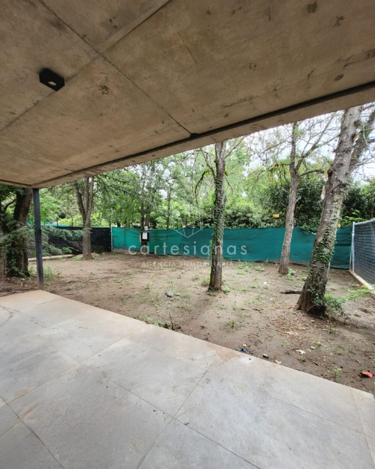 PREMIUM! HOUSING DUPLEX 3 DORMITORIOS. VILLA WARCALDE. POSESION JUNIO 2025