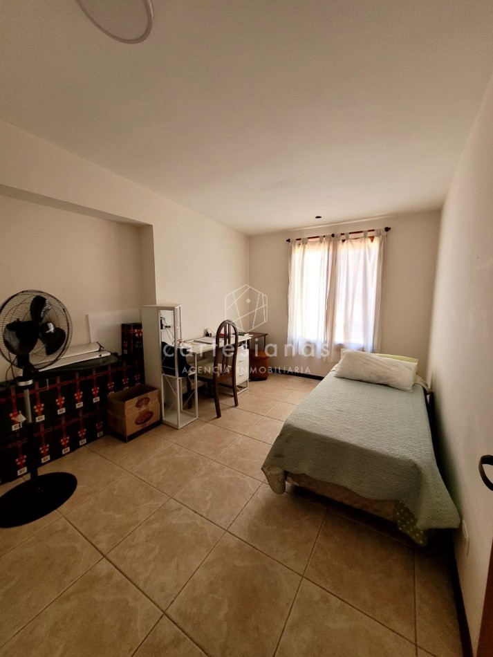 ARGUELLO. CASA 4 DORM + DEPENDENCIA DE SERVICIO
