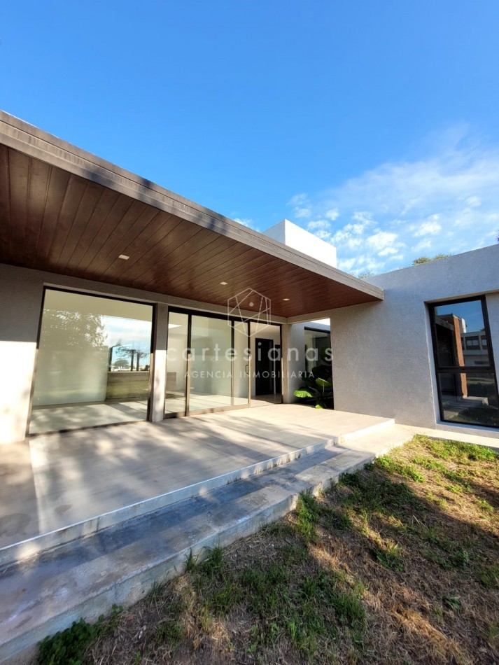 VALLE DEL GOLF 1° ETAPA. CASA 3 DORM A ESTRENAR.