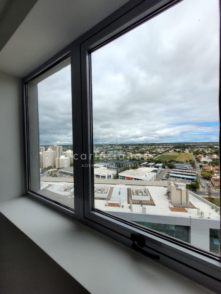 CIUDAD GAMA 1 DORM TORRE II, POSESION INMEDIATA. PISO ALTO