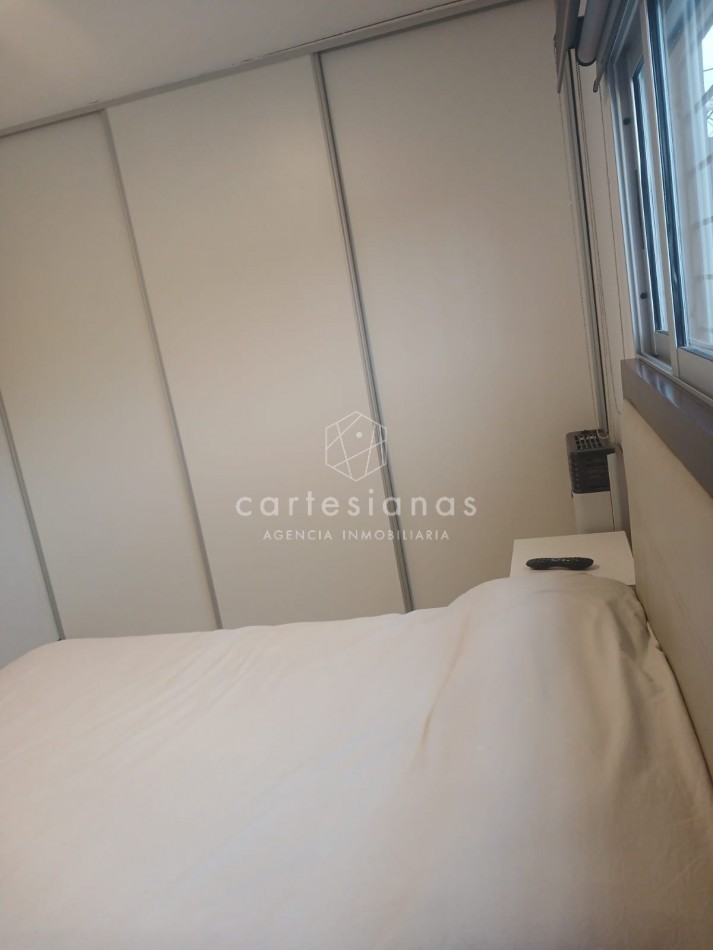 APTA CREDITO. A MTS DE RECTA MARTINOLLI CASA 3 DORM C/PILETA.