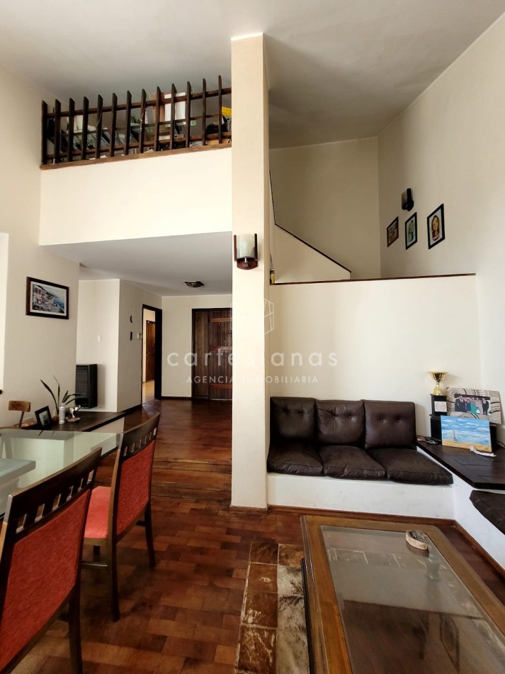 B°LOS OLMOS CASA 3 DORM C/PILETA. ESCRITURA