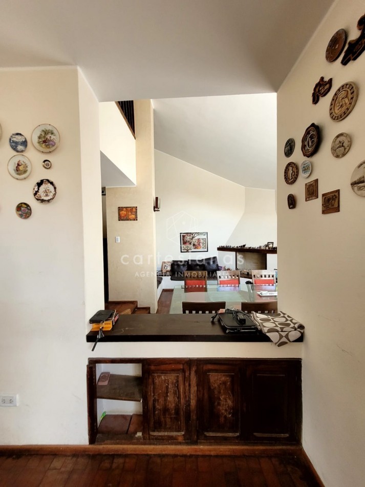 B°LOS OLMOS CASA 3 DORM C/PILETA. ESCRITURA