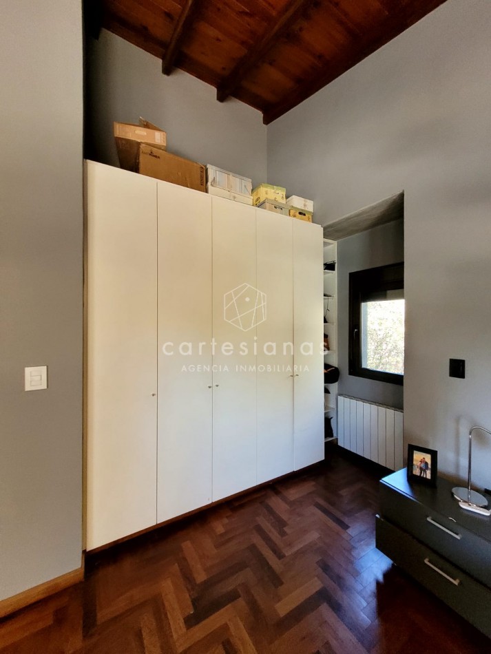 COUNTRY EL BOSQUE IMPECABLE! CASA DE 3 DORMITORIOS 650 MTS CUB.