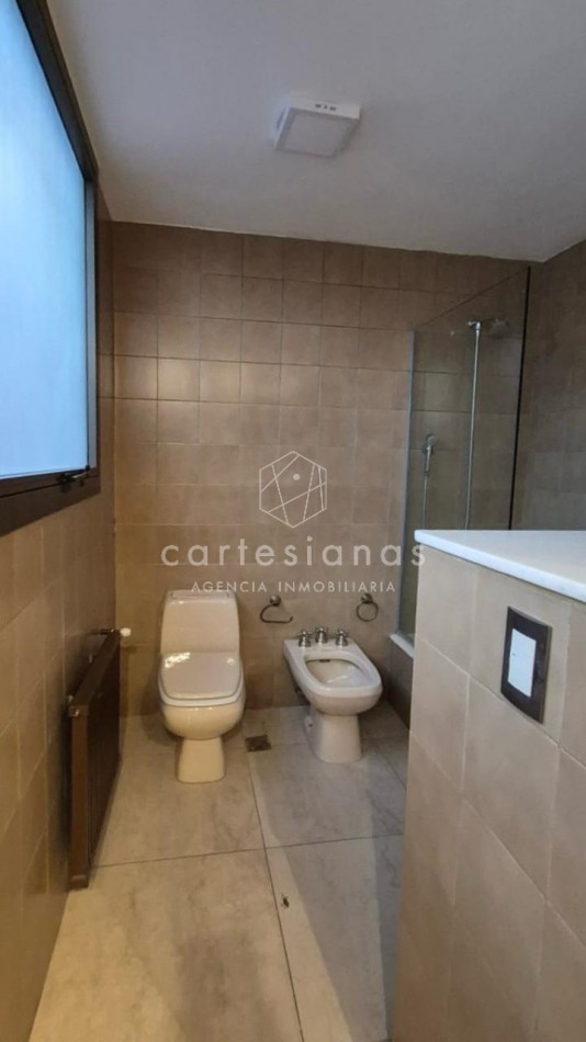 URCA EXCELENTE CASA DE 4 DORM. USO RESIDENCIAL O PARA OFICINAS/ESTUDIO 