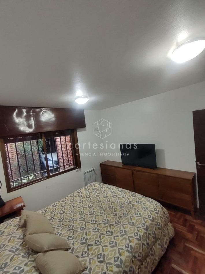 APTO CREDITO CASA DE 3 DORM + OFIC C/INGRESO INDEP. | BAJO PALERMO