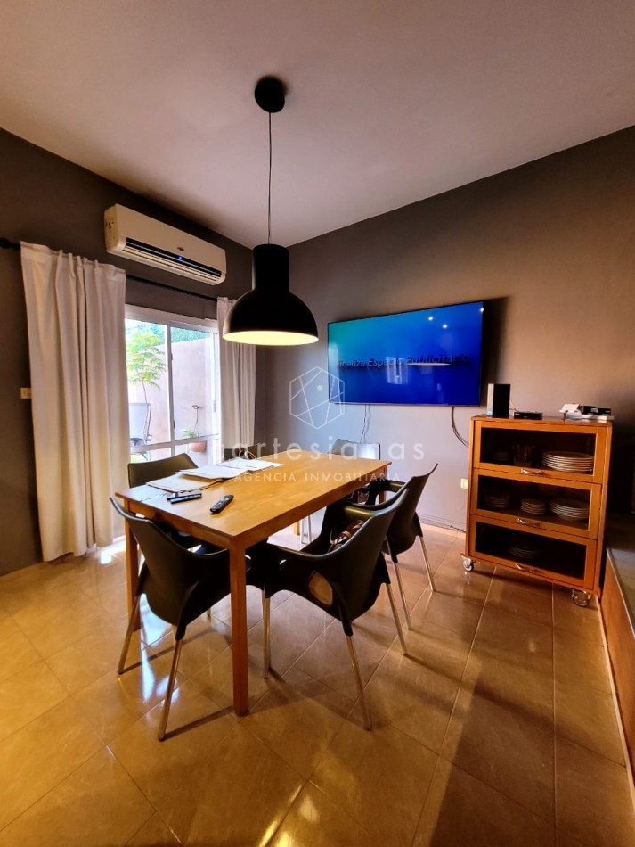 APTO CREDITO. IMPECABLE! DUPLEX DE 3 DORM. ZONA SUR.