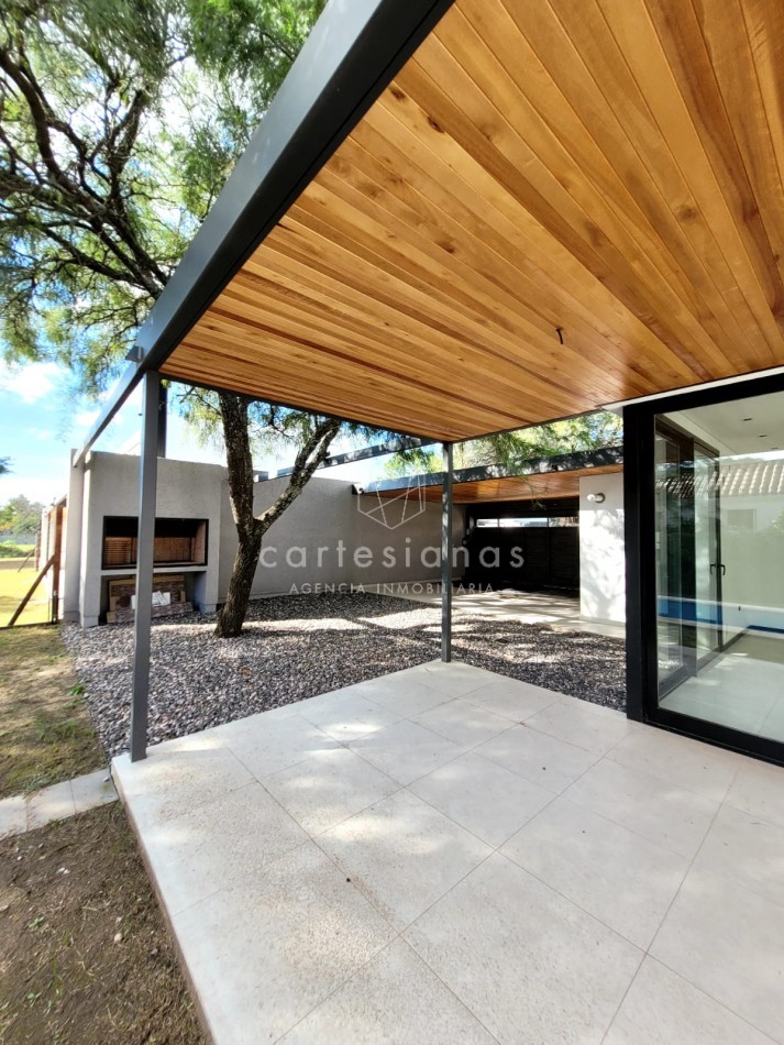 HOUSING EN LA CAROLINA CASA DE 3 DORM. CALIDAD PREMIUM