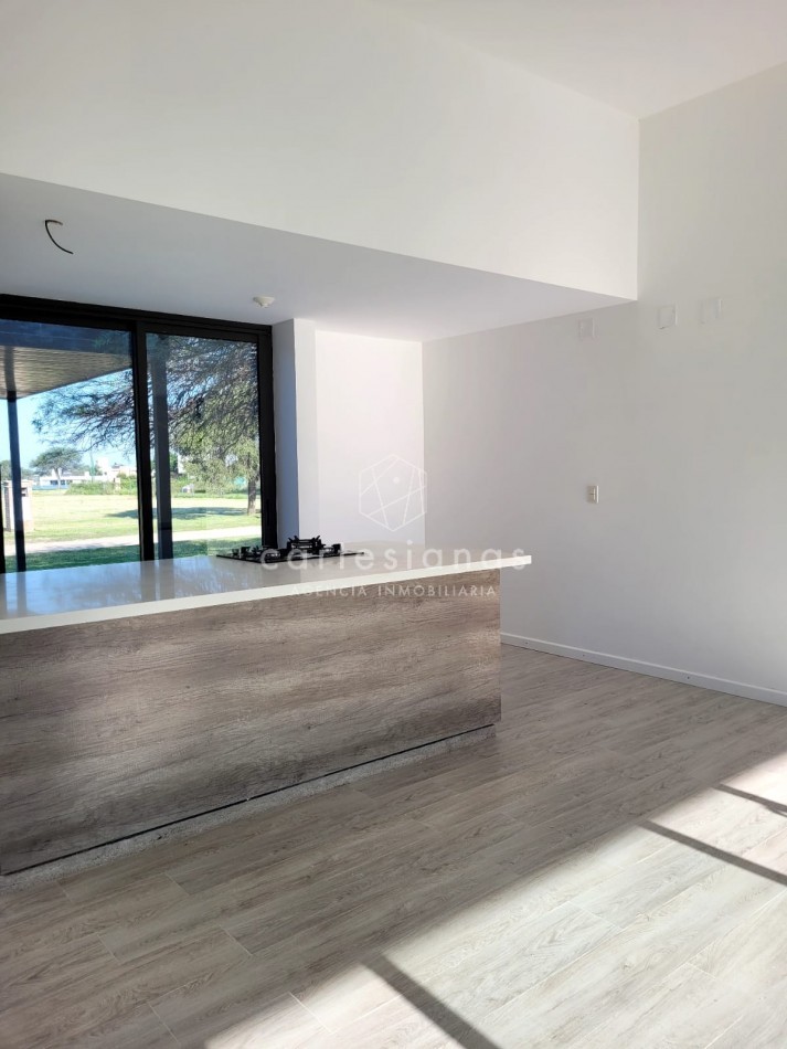 VALLE DEL GOLF 1° ETAPA. CASA 3 DORM A ESTRENAR.