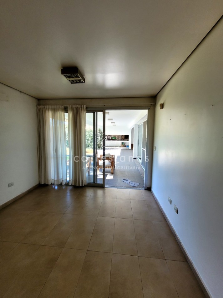 LA MORADA, V. ALLENDE. HERMOSA CASA DE 3 DORM + DEPENDENCIA. APTO CREDITO