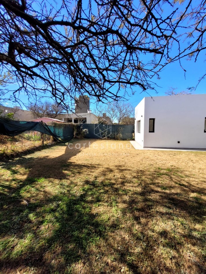 LAS CAÑITAS BARRIO PRIVADO CASA A ESTRENAR!!