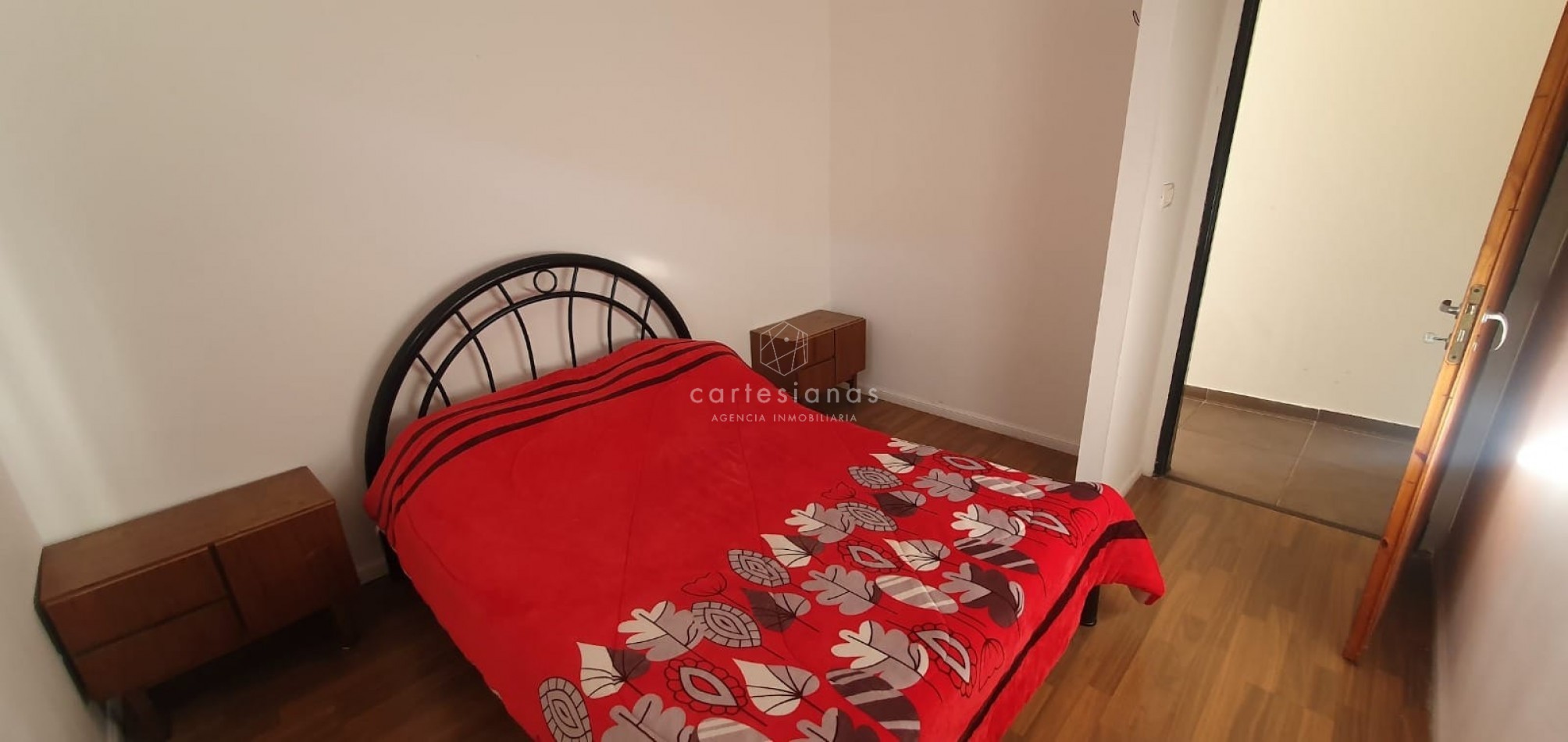 SE VENDEN 3 UNIDADES: DOS de 1 DORM y UNO de 2 DORM EN COMPLEJO B° BELLA VISTA