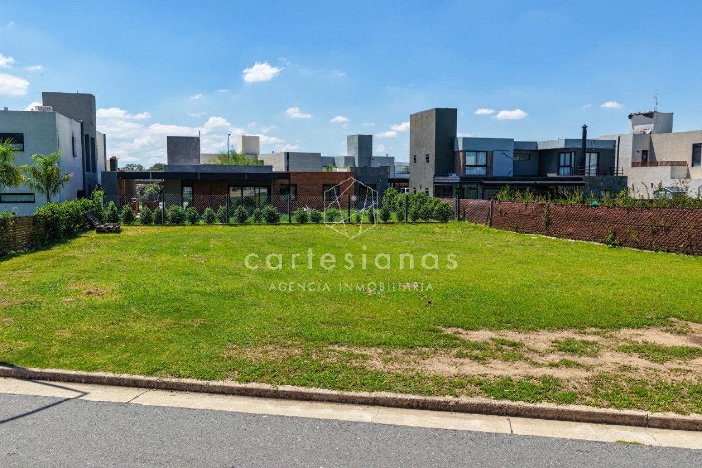 SIETE SOLES LOTE CENTRAL DE 600 M2 | PARTERRES