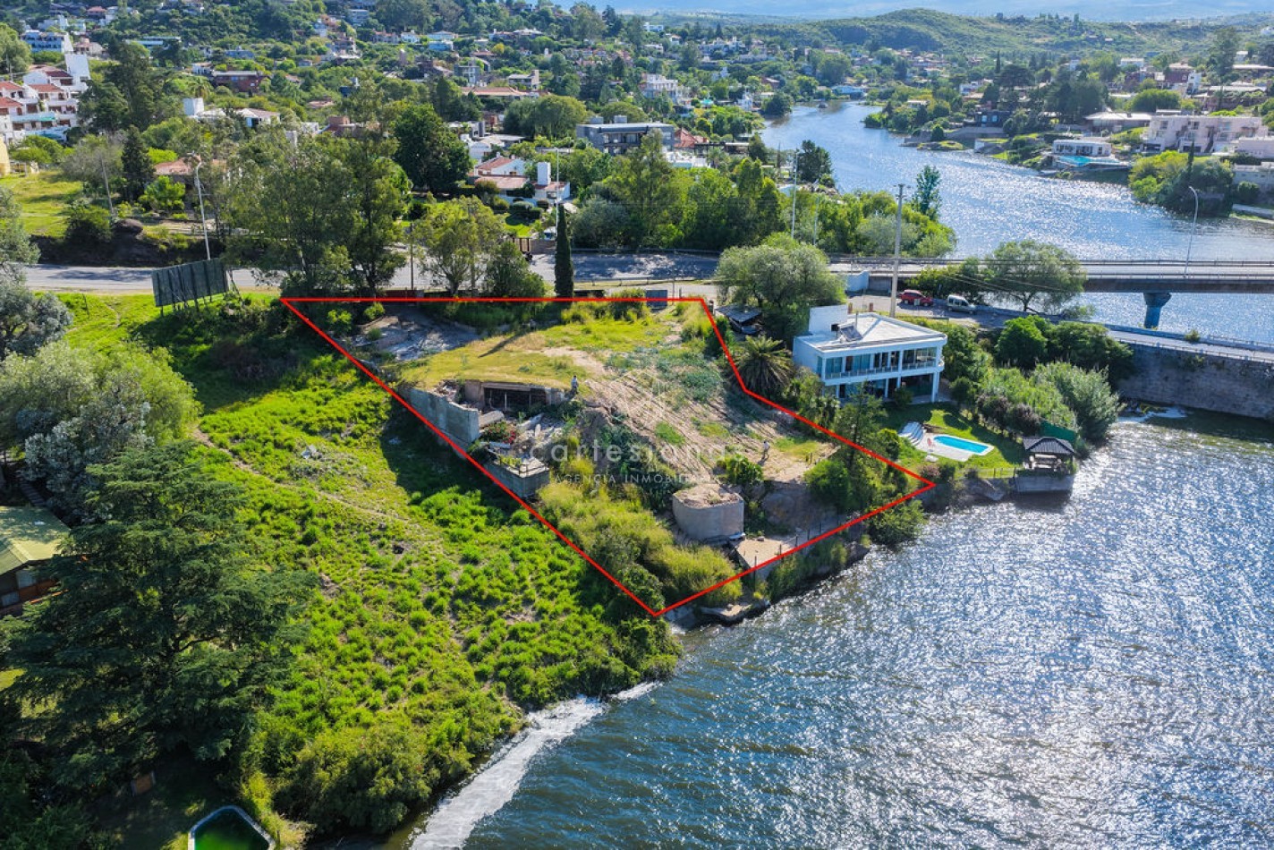 LOTE 1600 M2 SOBRE LA COSTA | CARLOS PAZ
