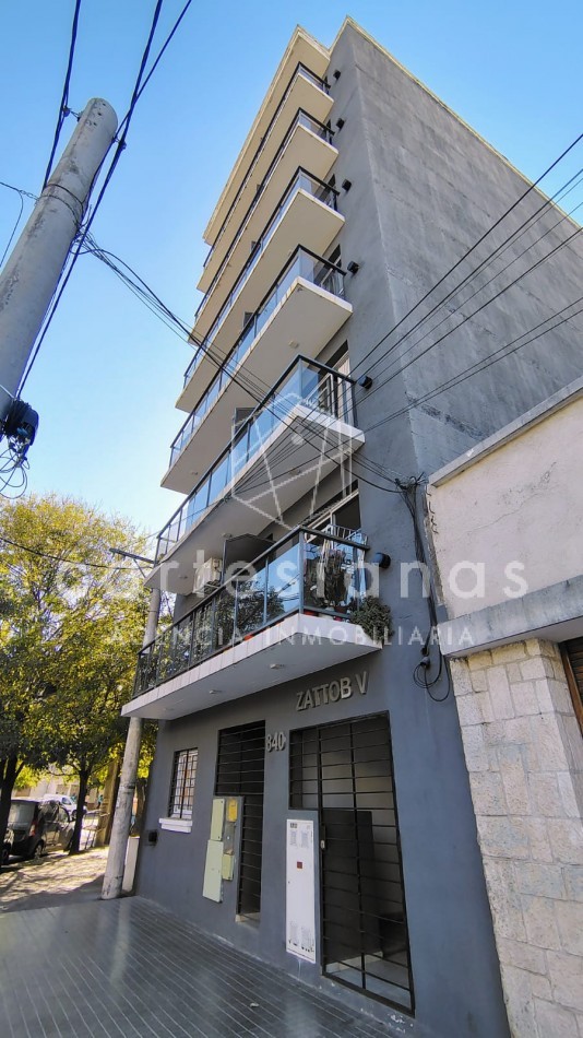 ALTA CORDOBA DEPTO 1 DORM. RECIBO VEHICULO, LOTE.