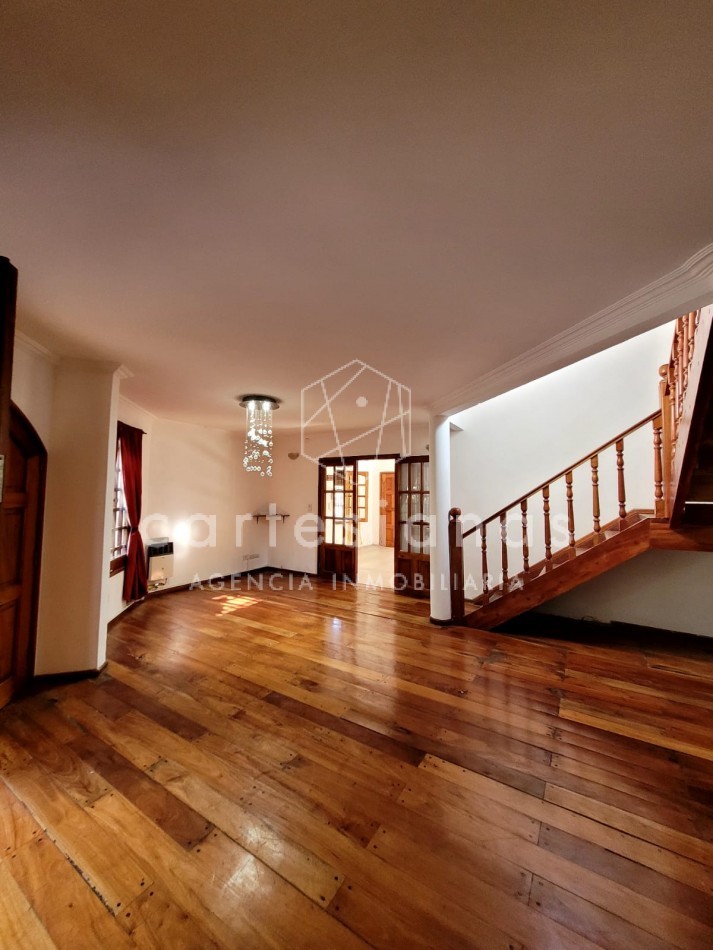 APTO CREDITO. CASA 3 DORM PARQUE HORIZONTE