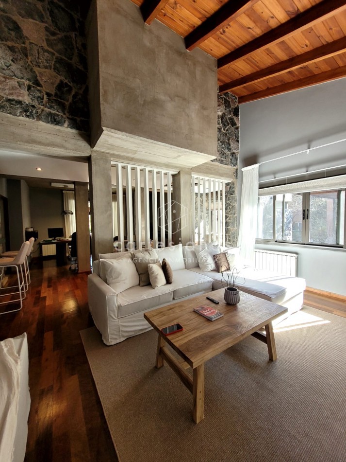 COUNTRY EL BOSQUE IMPECABLE! CASA DE 3 DORMITORIOS 650 MTS CUB.