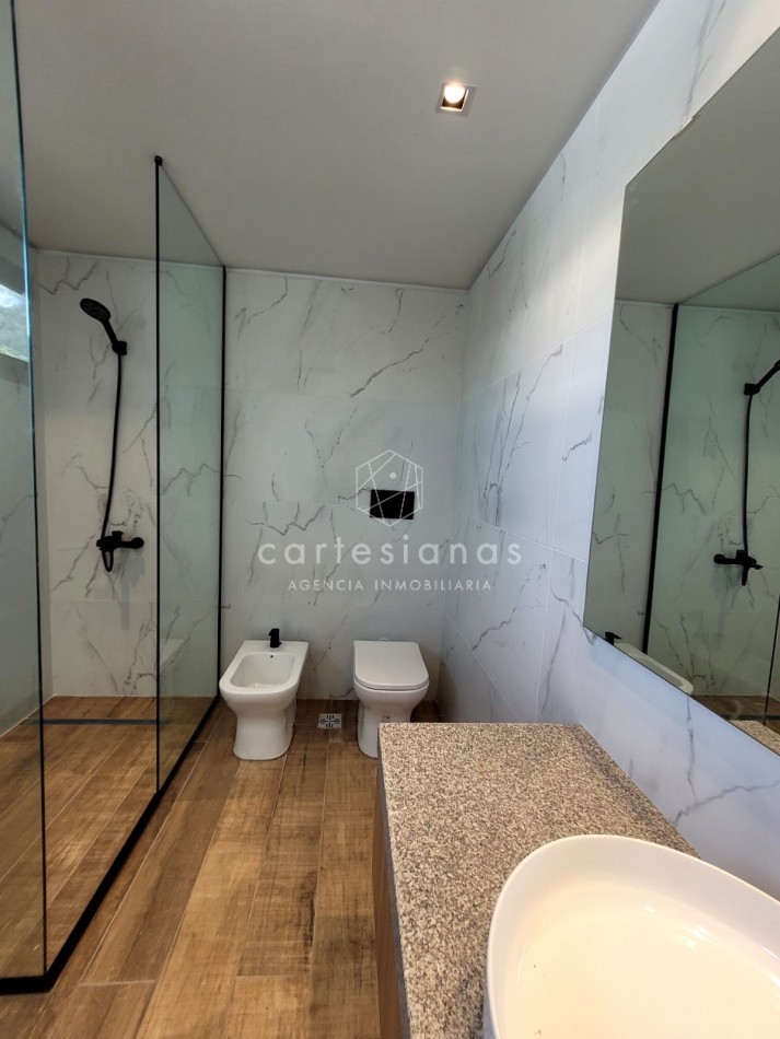 HOUSING EN LA CAROLINA CASA DE 3 DORM. CALIDAD PREMIUM