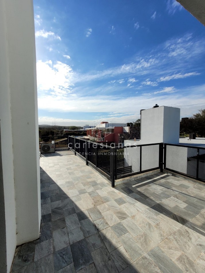 PREMIUM! CASA 4 DORM EN CAUSANA. 650 MTS CUB, 5000 MTS LOTE