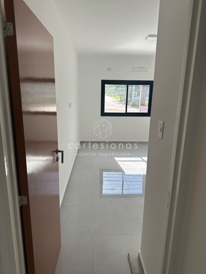 DUPLEX 2 DORM 2 BAÑOS C/PILETA BARRIO NORTE (ZONA LUCHESSE- V° ALLENDE) POSESION JULIO 2025